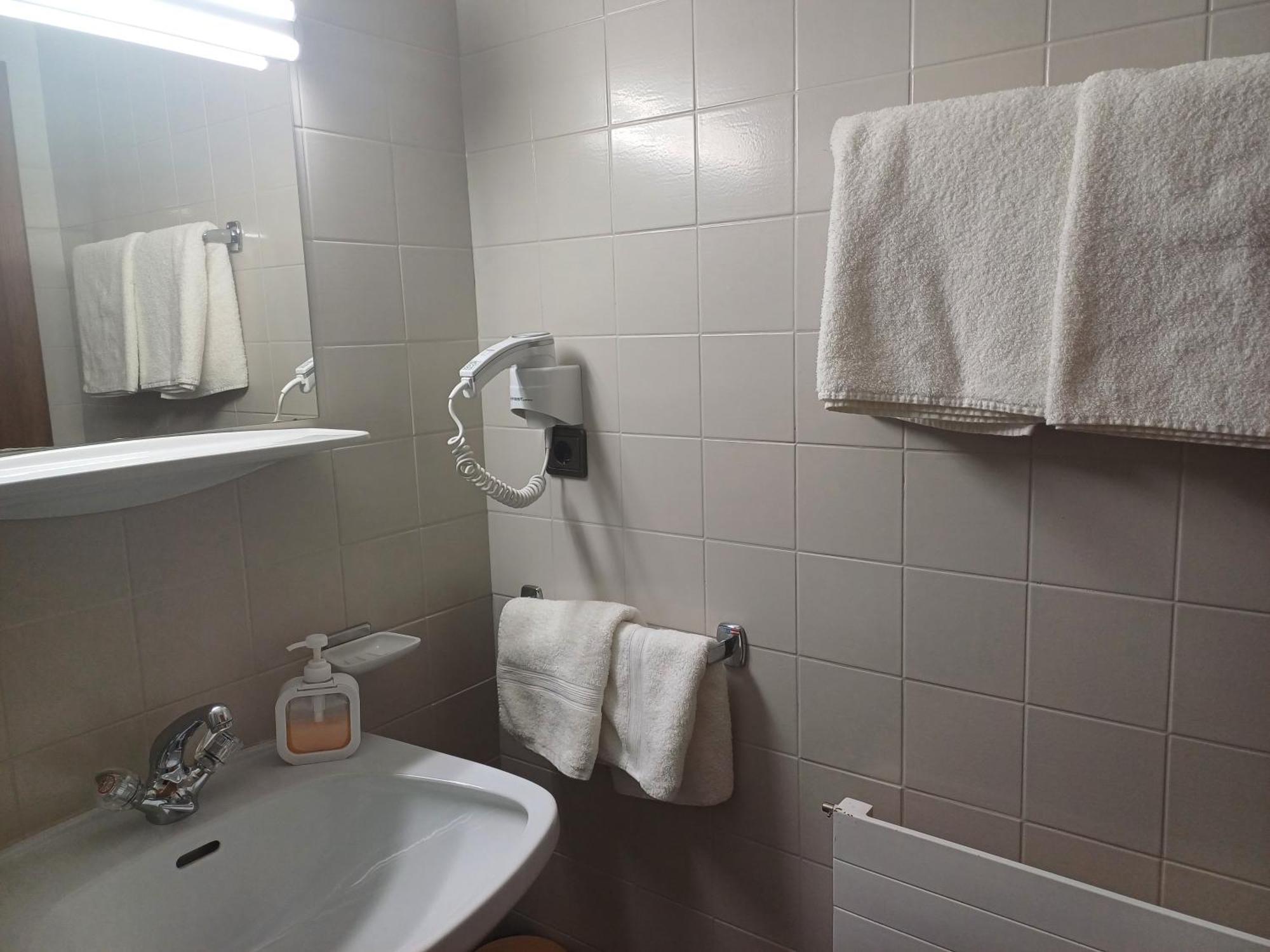 Gaestehaus Berta Zell am Ziller Quarto foto